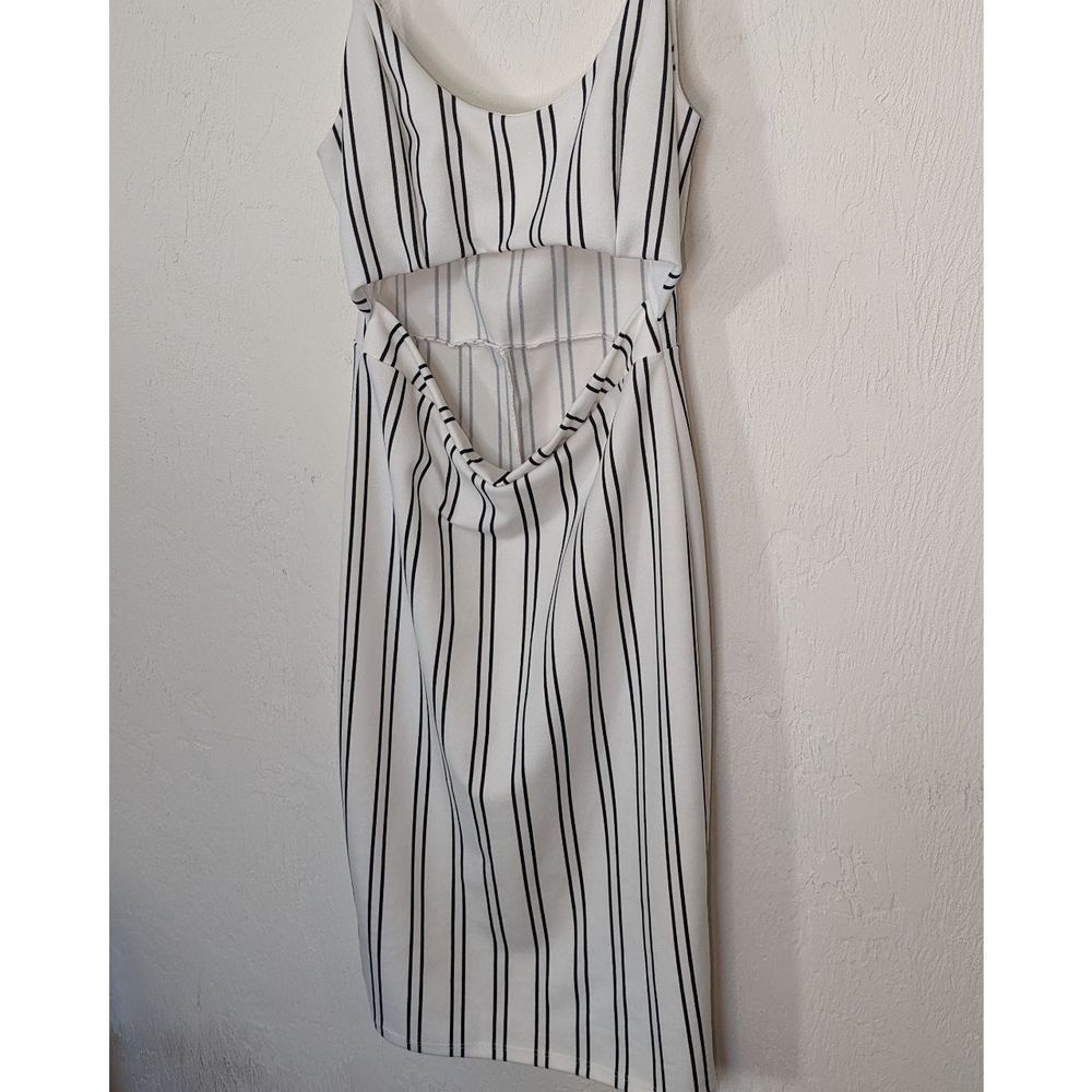 SALE ITEM Cut Out Striped Dress - Picture 5 of 10